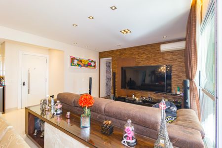 Apartamento à venda com 132m², 3 quartos e 2 vagas Apartamento à venda com 132m², 3 quartos e 2 vagasSala de Estar