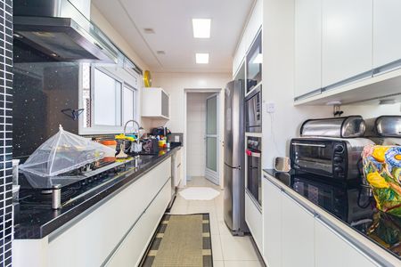 Apartamento à venda com 132m², 3 quartos e 2 vagas Apartamento à venda com 132m², 3 quartos e 2 vagasCozinha