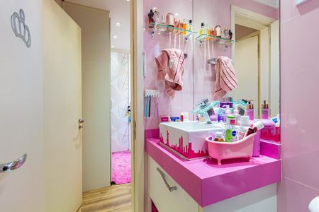 Apartamento à venda com 132m², 3 quartos e 2 vagas Apartamento à venda com 132m², 3 quartos e 2 vagasBanheiro - Suíte 3
