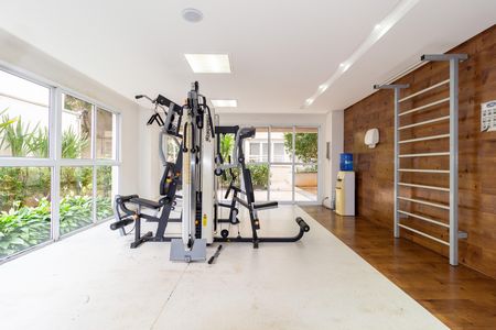 Apartamento à venda com 132m², 3 quartos e 2 vagas Apartamento à venda com 132m², 3 quartos e 2 vagasAcademia