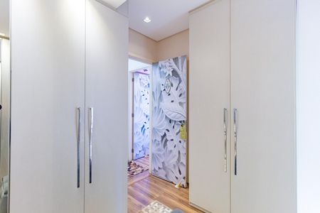 Apartamento à venda com 132m², 3 quartos e 2 vagas Apartamento à venda com 132m², 3 quartos e 2 vagasCloset - Suíte 2