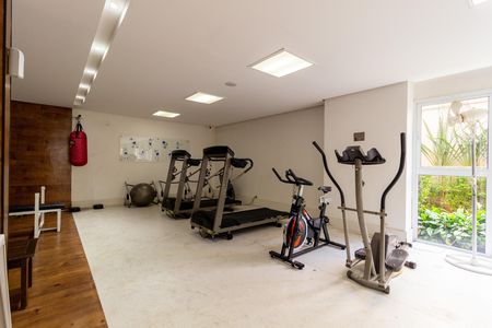 Apartamento à venda com 132m², 3 quartos e 2 vagas Apartamento à venda com 132m², 3 quartos e 2 vagasAcademia