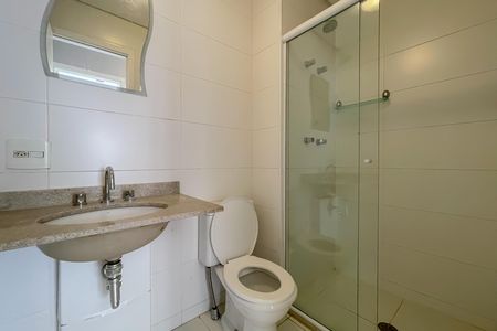 Banheiro 2 de apartamento para alugar com 2 quartos, 67m² em Industrial Autonomistas, Osasco