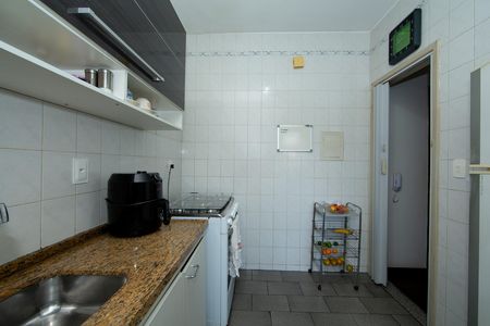 COZINHA de apartamento à venda com 3 quartos, 68m² em Salgado Filho, Belo Horizonte