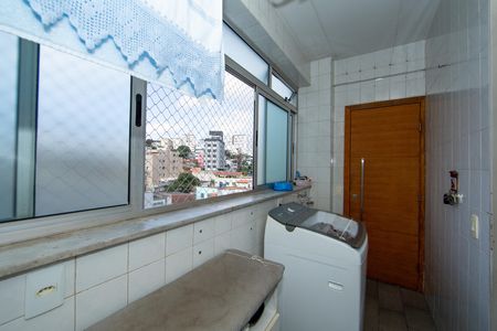 Apartamento à venda com 68m², 3 quartos e 1 vaga Apartamento à venda com 68m², 3 quartos e 1 vagaAREA DE SERVICO