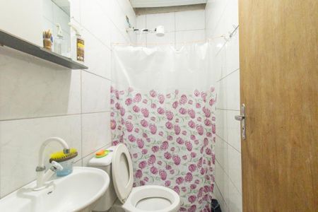 Casa à venda com 103m², 3 quartos e 1 vaga Casa à venda com 103m², 3 quartos e 1 vagaBanheiro Social 2