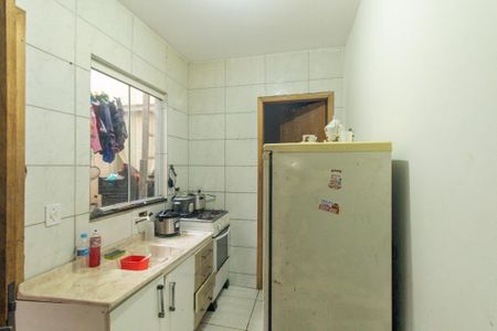 Casa à venda com 103m², 3 quartos e 1 vaga Casa à venda com 103m², 3 quartos e 1 vagaCozinha - Armários