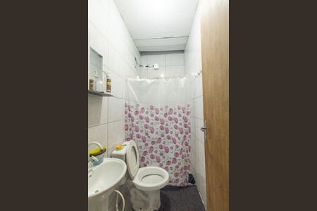 Casa à venda com 103m², 3 quartos e 1 vaga Casa à venda com 103m², 3 quartos e 1 vagaBanheiro Social 2