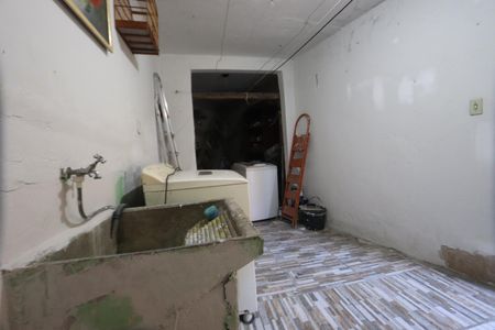 Lavanderia de casa para alugar com 2 quartos, 162m² em Jardim Tiete, São Paulo