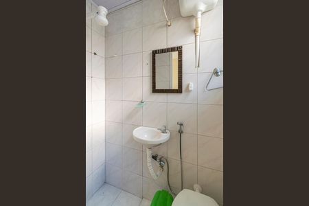 Casa para alugar com 70m², 2 quartos e sem vaga Casa para alugar com 70m², 2 quartos e sem vagaBanheiro da Suíte