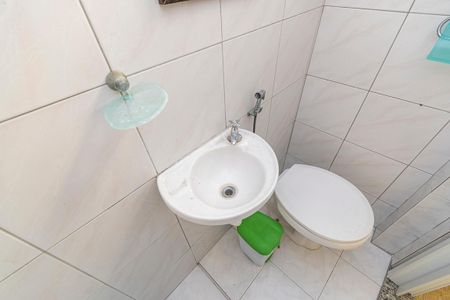 Casa para alugar com 70m², 2 quartos e sem vaga Casa para alugar com 70m², 2 quartos e sem vagaBanheiro da Suíte