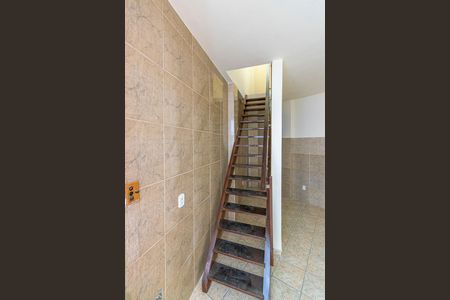 Casa para alugar com 70m², 2 quartos e sem vaga Casa para alugar com 70m², 2 quartos e sem vagaSala - Acesso ao 2º andar
