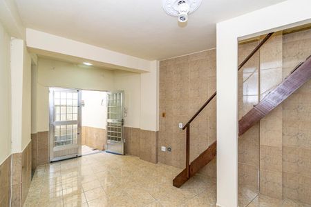 Casa para alugar com 70m², 2 quartos e sem vaga Casa para alugar com 70m², 2 quartos e sem vagaSala