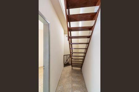 Casa para alugar com 70m², 2 quartos e sem vaga Casa para alugar com 70m², 2 quartos e sem vagaHall do 2º andar