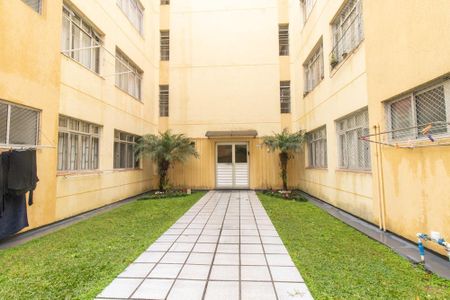 Fachada do bloco de apartamento à venda com 3 quartos, 73m² em Tingui, Curitiba