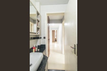 Banheiro Social de apartamento à venda com 3 quartos, 73m² em Tingui, Curitiba
