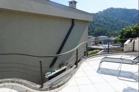 Sacada de casa de condomínio à venda com 5 quartos, 360m² em Parque Sinai, Santana de Parnaíba
