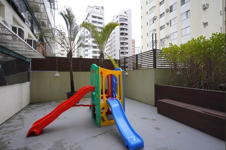 Área comum - Playground de apartamento para alugar com 1 quarto, 83m² em Centro, Florianópolis