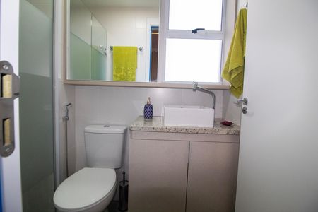 Banheiro Social de apartamento à venda com 2 quartos, 55m² em Barro Preto, Belo Horizonte