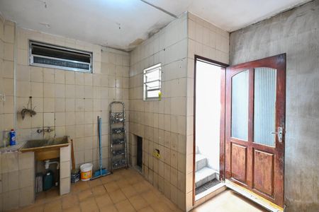 Área de Serviço  de casa para alugar com 2 quartos, 80m² em Jardim Paris, São Paulo