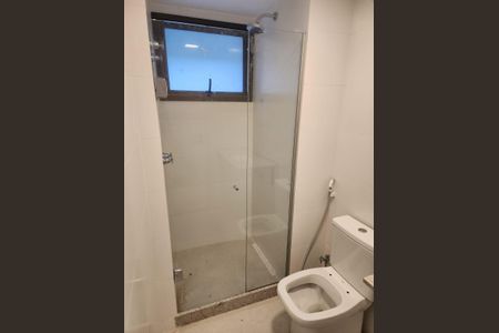 Banheiro de kitnet/studio para alugar com 1 quarto, 39m² em Gávea, Rio de Janeiro