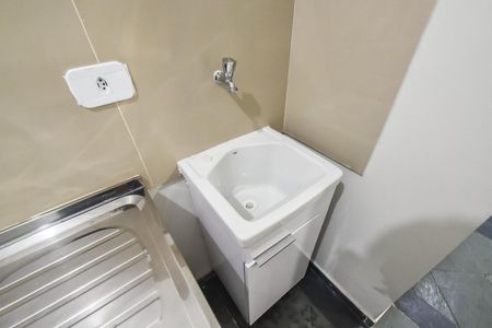Cozinha de apartamento para alugar com 1 quarto, 40m² em Vila Mariana, São Paulo