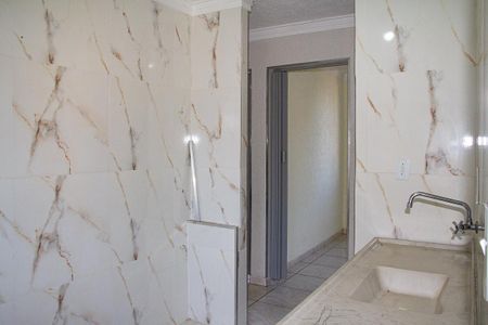 Cozinha de apartamento à venda com 2 quartos, 42m² em Fazenda da Juta, São Paulo