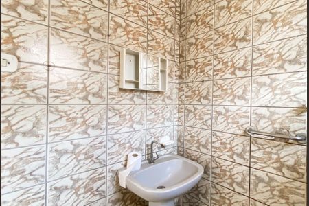 Banheiro  de casa à venda com 2 quartos, 252m² em Parque Paineiras, São Paulo