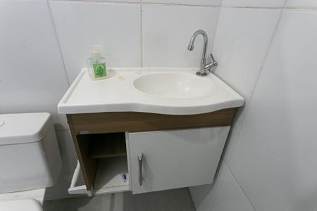 Banheiro de apartamento para alugar com 2 quartos, 45m² em Penha de França, São Paulo