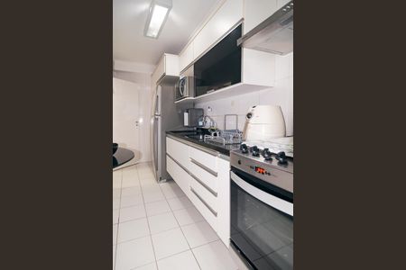 Cozinha de apartamento para alugar com 3 quartos, 103m² em Consolação, São Paulo