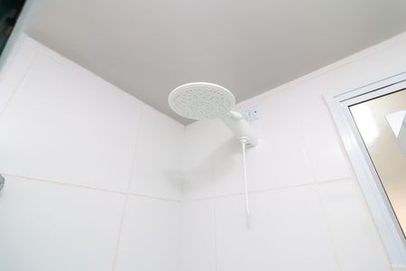 Banheiro de apartamento para alugar com 2 quartos, 48m² em Conjunto Habitacional Sitio Conceicao, São Paulo