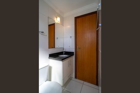 Apartamento para alugar com 73m², 3 quartos e 2 vagas Apartamento para alugar com 73m², 3 quartos e 2 vagasBanheiro