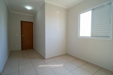 Apartamento para alugar com 73m², 3 quartos e 2 vagas Apartamento para alugar com 73m², 3 quartos e 2 vagasSuíte