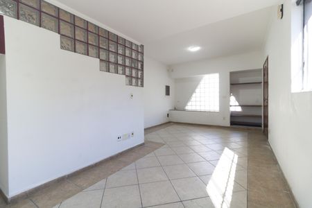 Casa para alugar com 2 quartos, 120m² em Vila Brasilio Machado, São Paulo