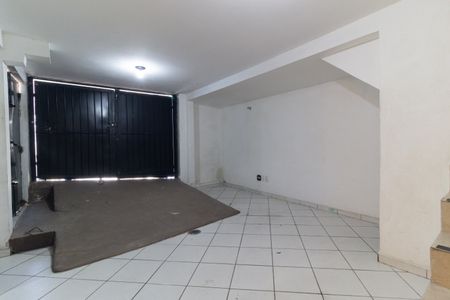 Garagem  de casa para alugar com 2 quartos, 120m² em Vila Brasilio Machado, São Paulo
