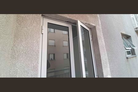 Apartamento à venda com 2 quartos, 49m² em Metalúrgicos, Osasco