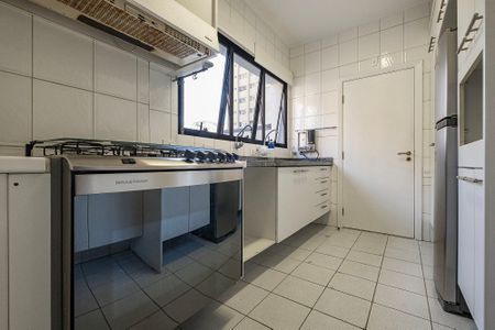 Apartamento para alugar com 176m², 3 quartos e 2 vagas Apartamento para alugar com 176m², 3 quartos e 2 vagasCozinha