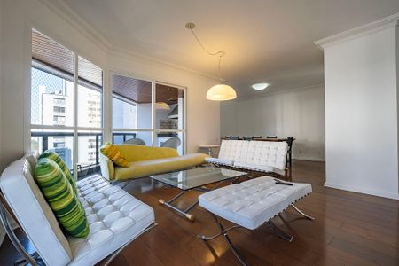 Apartamento para alugar com 176m², 3 quartos e 2 vagas Apartamento para alugar com 176m², 3 quartos e 2 vagasSala