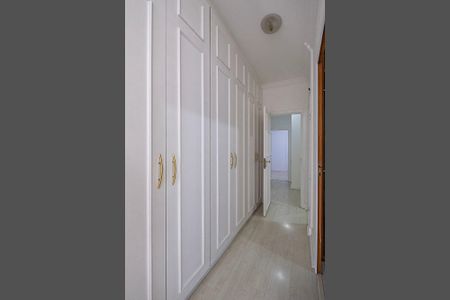 Apartamento para alugar com 176m², 3 quartos e 2 vagas Apartamento para alugar com 176m², 3 quartos e 2 vagasSuíte