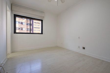 Apartamento para alugar com 176m², 3 quartos e 2 vagas Apartamento para alugar com 176m², 3 quartos e 2 vagasSuíte 3