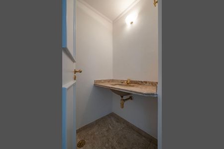 Apartamento para alugar com 176m², 3 quartos e 2 vagas Apartamento para alugar com 176m², 3 quartos e 2 vagasLavabo