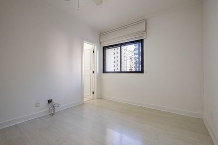 Apartamento para alugar com 176m², 3 quartos e 2 vagas Apartamento para alugar com 176m², 3 quartos e 2 vagasSuíte 3