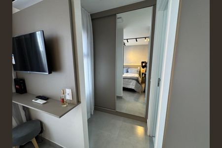 Sala/Quarto de kitnet/studio para alugar com 1 quarto, 21m² em Campo Belo, São Paulo
