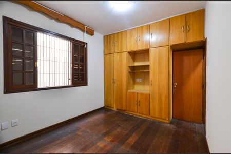 Casa para alugar com 442m², 3 quartos e 2 vagas Casa para alugar com 442m², 3 quartos e 2 vagasQuarto 2