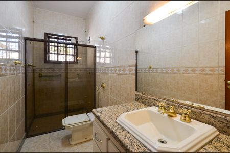 Casa para alugar com 442m², 3 quartos e 2 vagas Casa para alugar com 442m², 3 quartos e 2 vagasBanheiro Social