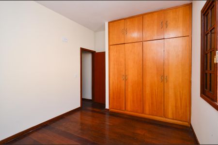 Casa para alugar com 442m², 3 quartos e 2 vagas Casa para alugar com 442m², 3 quartos e 2 vagasQuarto 3