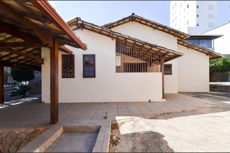 Área Externa de casa para alugar com 3 quartos, 442m² em Fernão Dias, Belo Horizonte