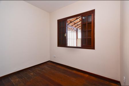 Casa para alugar com 442m², 3 quartos e 2 vagas Casa para alugar com 442m², 3 quartos e 2 vagasQuarto 1
