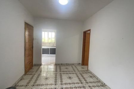 Sala de casa para alugar com 2 quartos, 900m² em Vila Flavia, Duque de Caxias