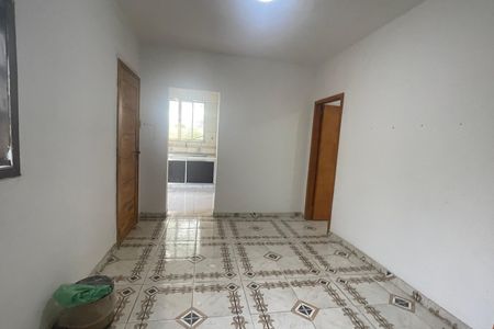 Sala de casa para alugar com 2 quartos, 900m² em Vila Flavia, Duque de Caxias